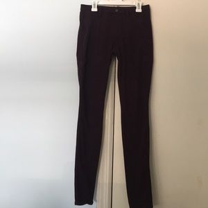 Uniqlo maroon jeggings